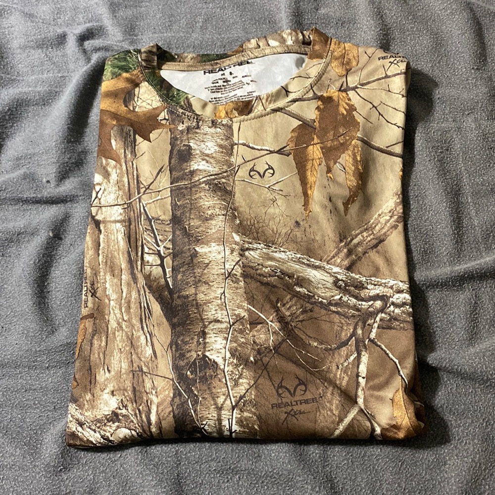 Realtree Camo long sleeve shirt